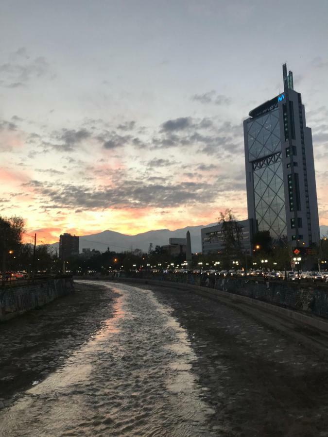 Wild Santiago Hostel Экстерьер фото
